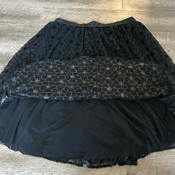 Draper James Black Floral burnout midi skirt - Picture 4 of 8